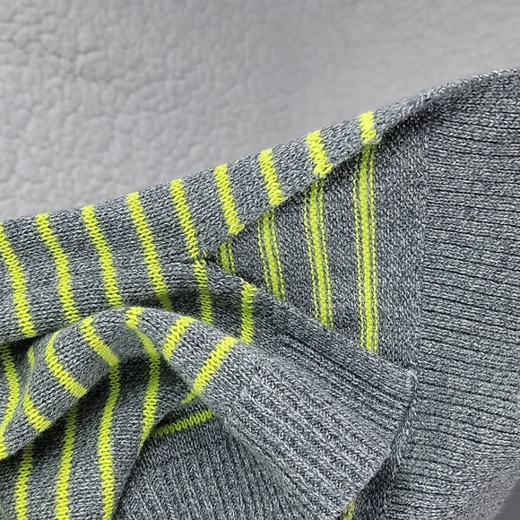 NWOT American Eagle Outfitters sweater! - Picture 10 of 11